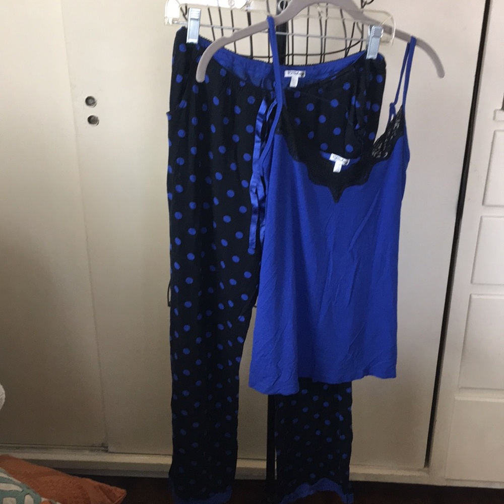 camisole top full length bottoms with side pockets